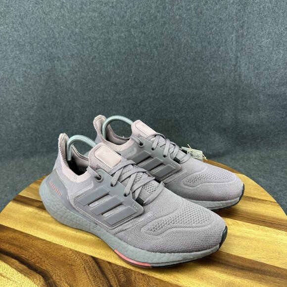 Adidas UltraBoost 22 Legacy Running Shoes Womens Size 8.5 GX5586 PurpleMauve - Picture 2 of 11